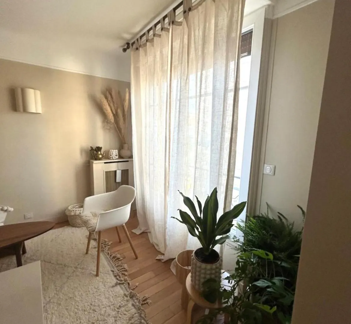 Boheme Chic House Apartment Paris France